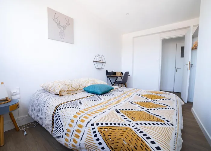 Oasis Urbaine - Proche Centre-ville - Garage Apartment Amiens